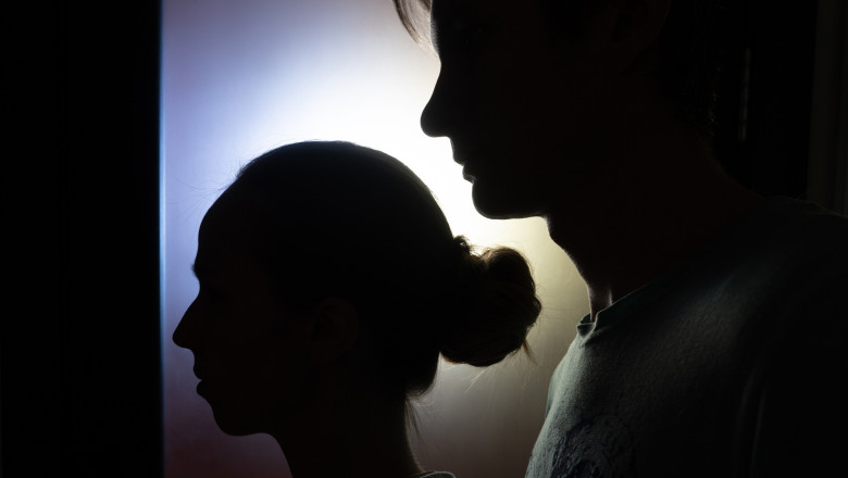 video m a lovit de pereti la fiecare 10 secunde in romania o femeie este batuta de partenerul ei marturia uneia dintre victime 6826f84e79ed5