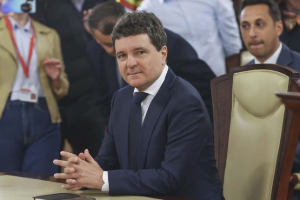 video nicusor dan discuta cu tanczos barna si cu marcel bolos problema deficitului trebuie sa transferam 30 de miliarde de lei din buget 682ef64c7ef58