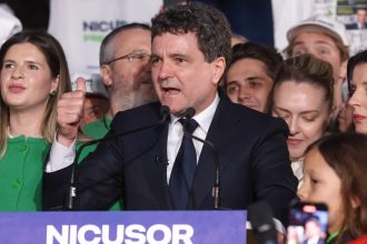 video nicusor dan incepem o noua etapa de maine la munca ce mesaj le transmite romanilor din diaspora 682a5eefd7c3a