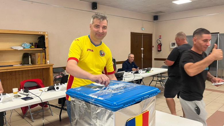 video un roman din diaspora sustine ca a fost atacat de mai multi conationali la o sectie de vot in franta am fost lovit scuipat injurat 6829f7c82a5cb