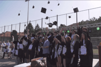 absolventii de la minulescu au spus adio anilor de liceu 684189c4928f5