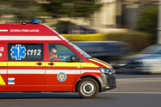 accident grav pe a1 intre 3 tir uri si 5 masini trei persoane sunt incarcerate planul rosu de interventie activat 683eea495ed27