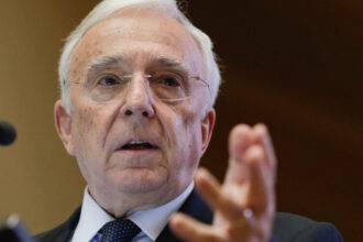 avertisment al guvernatorului bnr pentru liderii politici problema datoriei e mai presanta ca niciodata 68498407cce4a