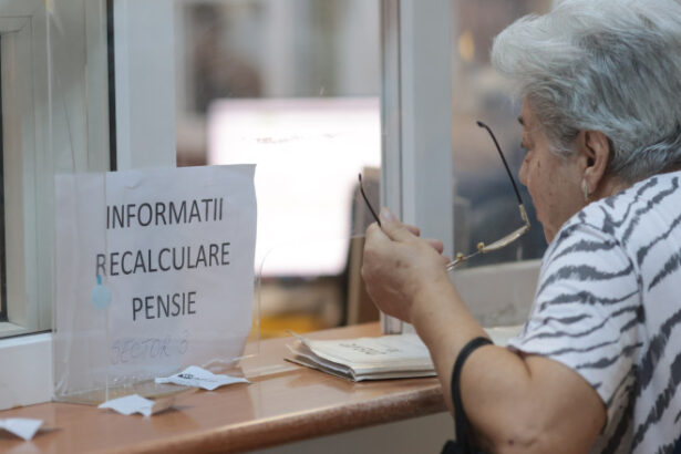 avertismentul unui sindicat aplicarea de corectii bugetare va duce la proteste si blocarea totala a activitatii caselor de pensii 683ee7ed9e13f