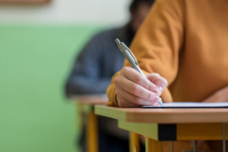 bac 2025 proba la alegere a profilului si specializarii subiectele si baremul de corectare vor fi publicate pe edu ro 684bd6815785a