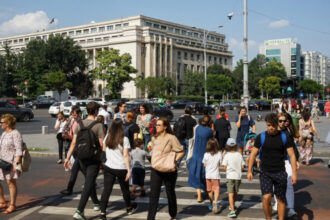 barometru inscop ce politicieni conduc in topul increderii romanilor 683d6537166ef