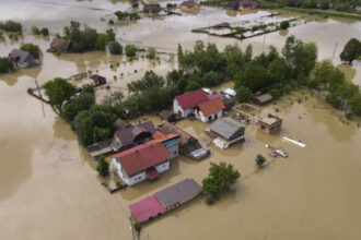 catalin predoiu despre inundatiile din covasna codurile galbene si rosii sunt active echipele de interventie raman pe teren 683c5c5c0b7e9