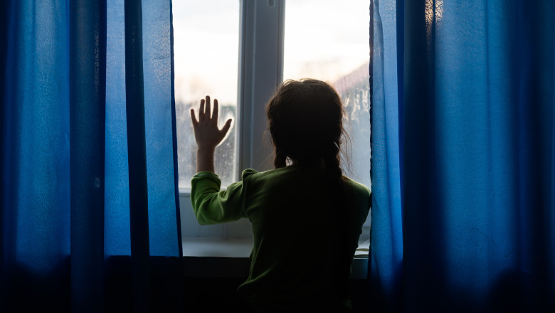 caz tulburator in judetul neamt parinti retinuti dupa ce si ar fi trimis copiii la cersit 14 minori preluati de autoritati 683ff57c97dcf