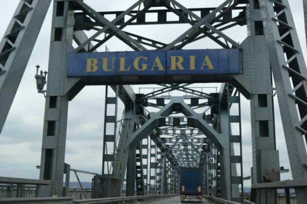 circulatia pe podul giurgiu ruse se inchide in aceasta seara la ora 2000 avertizare de la mae 684a6682bdf12