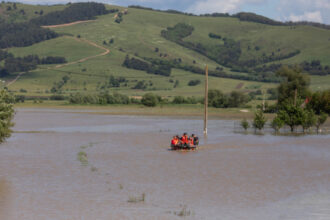 cod galben de inundatii prelungit pana vineri risc de viituri in 15 judete din tara care sunt zonele vizate 68416b4feb7ca