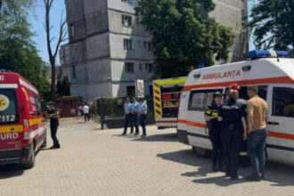 copii raniti dupa ce tavanul unui loc de joaca s a prabusit doi dintre ei au ajuns la spital 684448e7b2205