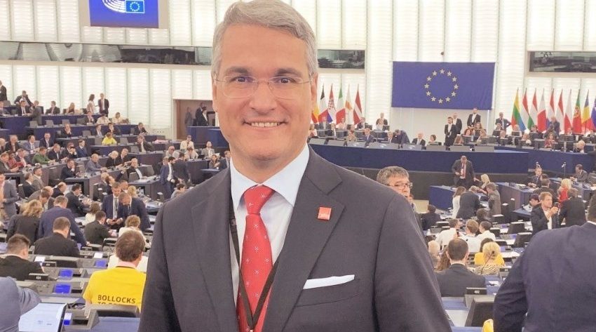 cum a ajuns firma lui dragos pislaru propus la ministerul fondurilor europene in contracte cu primaria slatina pe vremea lui darius valcov 6858f2931f331