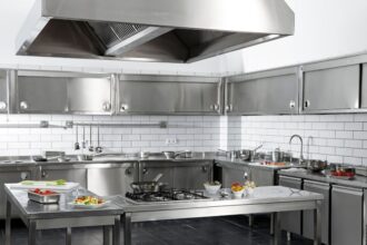 cum cureti si cum pastrezi curatenia intr o bucatarie profesionala 684fc04ad1c37