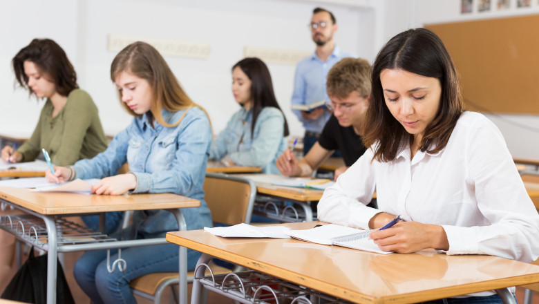 cum se calculeaza media la bacalaureat 2025 ce nota minima trebuie obtinuta la fiecare proba 6846965b750b4