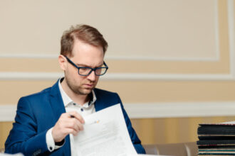 dominic fritz se opune cresterii de taxe statul roman sa faca o cura de slabire si sa taiem din chetuieli 684c217bda1e0