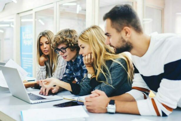 elevii si studentii romani care studiaza in strainatate se pot asigura medical 684a8acb1c68a