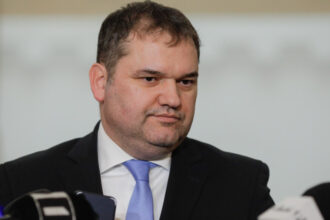 exclusiv czeke attila ministrul dezvoltarii crede ca este ceasul al 12 lea pentru introducerea criteriilor de performanta in administratie 6862b2eda6d0f