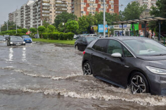 exclusiv furtuna care a inundat capitala semn al schimbarilor climatice roxana bojariu nu vom scapa de ploi ce urmeaza saptamana viitoare 68485f615b8c5