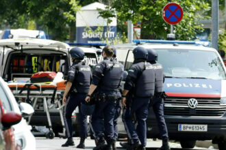 exclusiv marturia unui roman din graz orasul austriac unde a avut loc un atac armat intr o scoala 6848226bbe34f