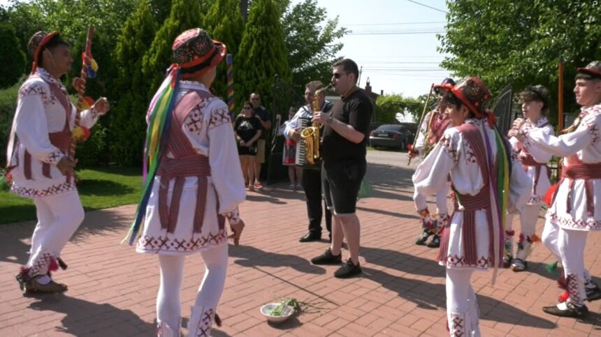 festivalul calusul oltenesc prima reprezentatie la soparlita 6846c53649064