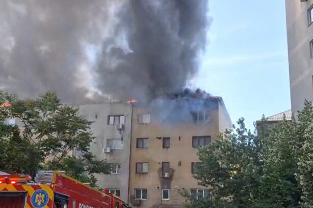 incendiu puternic la un bloc de ocuinte din slatina zeci de locatari s au autoevacuat 684e9b169f624