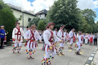 incepe festivalul calusul oltenesc 68400a085e7ee