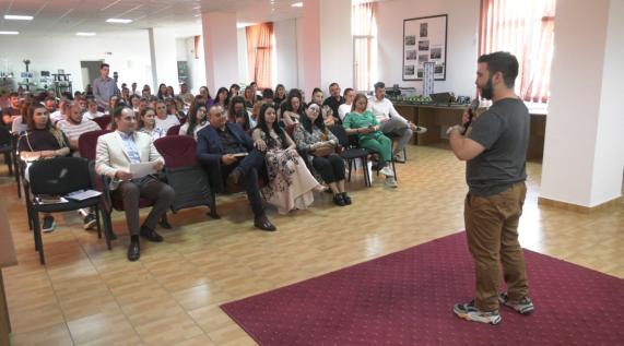 liderii de maine formati astazi 68516f53e3bf7