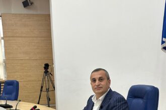 marius oprescu consiliul judetean olt foloseste fiecare oportunitate de atragere de investitii de fonduri europene cu atat mai mult in domeniul sanatatii 6852860319215