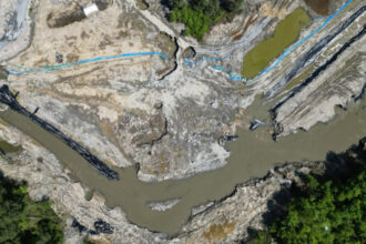 mesaj ro alert in zona praid nu consumati pesti morti faceti stocuri de apa arafat persoanele evacuate vor ramane evacuate 684aa49edb423