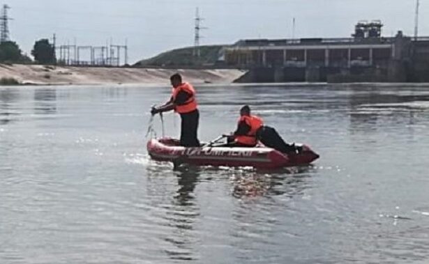 minor gasit fara viata in apele dunarii 6854f978a84d3