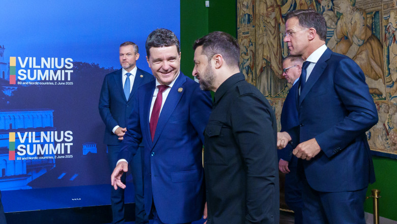 nicusor dan dupa ce s a intalnit cu zelenski si rutte la summitul b9 o pace durabila poate fi obtinuta doar dand dovada de forta 683dfebf54f24