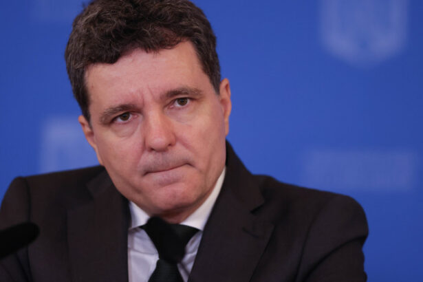 nicusor dan nemultumit de procesul anticoruptie statul roman are restante foarte mari e nevoie de un director civil la sri 683ffc7d4007e