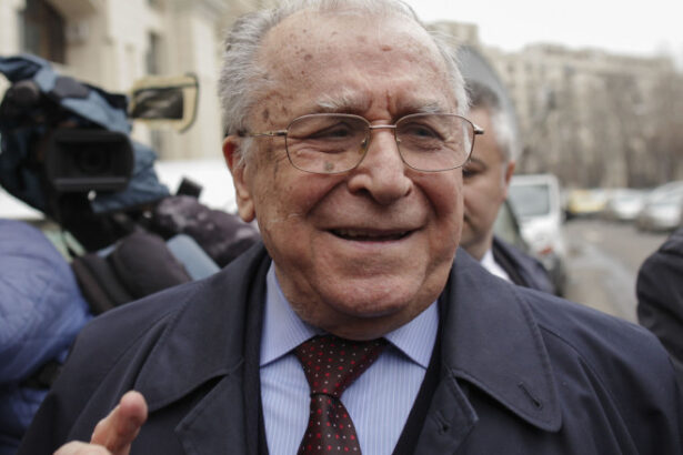 noi date despre starea de sanatate a lui ion iliescu fostul presedinte ramane la terapie intensiva la spitalul sri 6849338d6d42e