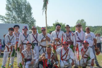 primaria dobroteasa a desfasurat cea de a xxv a editie a concursului cetelor calusaresti 68467ace8657d