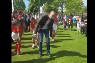 primarul slatinei a dat in mintea copiilor de 1 iunie la propriu video 683f3d5818a12