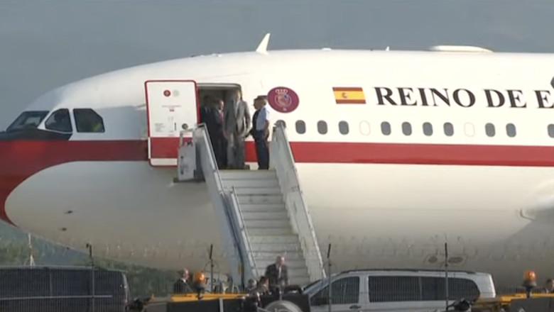 regele spaniei felipe al vi lea a ajuns luni seara la sibiu marti merge la poligonul cincu cu presedintele nicusor dan 684722f79bee9