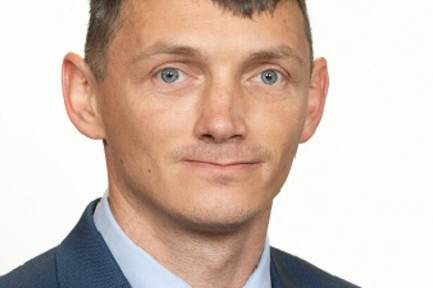 senatorul pot care si a falsificat cv ul si are doua dosare penale paul ciprian pintea a trecut la psd 68408dce866b8