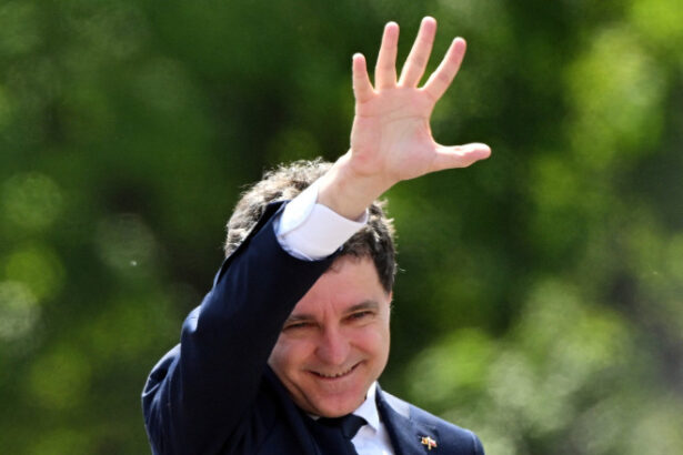 sondaj inscop majoritatea romanilor cred ca nicusor dan va fi un presedinte implicat in viata publica si care va evita conflictele 6847e32722a9b