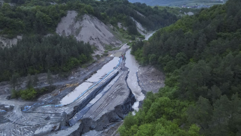 starea de alerta la praid prelungita cu 30 de zile accesul ramane restrictionat iar traficul rutier e limitat de rusalii 684470bd45094