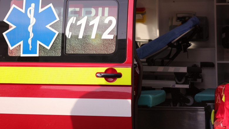 un barbat din iasi a murit dupa ce a mancat ciuperci culese din padure sotia si mama lui sunt in stare grava la spital 68626f2a28d4c