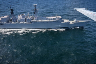 un marinar de pe fregata regele ferdinand a fost dat disparut in mediterana unde nava participa la un exercitiu naval 683c636acdb71