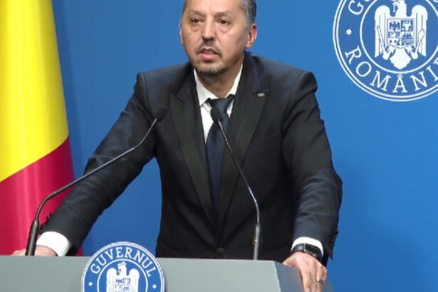 video daniel david examenele de admitere pentru clasele a v a in unele scoli sunt solutii de moment pana se fac reforme 683dacb81ad1e