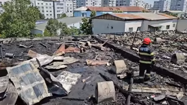 video de la ce a pornit incendiul la acoperisul blocului din slatina pagube produse in 10 apartamente 685133d5b9d5b