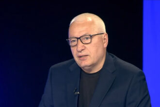 video iulian fota fost consilier prezidential romania se va confrunta in urmatorii ani cu o cursa grea care presupune pericole majore 683c6112489e7