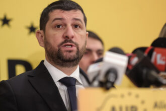 video liderul aur marius lulea critica declaratiile lui nicusor dan privind cheltuielile pentru aparare probabil sta prost cu matematica 68404b0927708