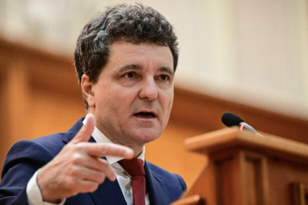 video nicusor dan vrea ca serviciile de informatii sa combata iarasi evaziunea fiscala sri a avut protocol cu anaf in anul 2012 683eac2859178