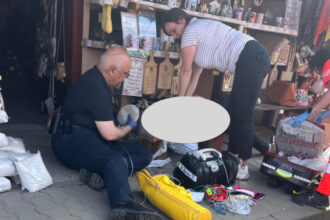 video raed arafat a salvat la praid o femeie careia i s a facut rau si a intrat in stop cardiac seful dsu a resuscitat o 10 minute 684331fa29996