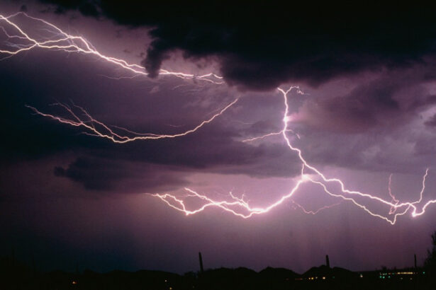 video rupere de nori in mai multe judete si in bucuresti imagini cu haosul provocat de ploi si grindina 68409ab5cfa73