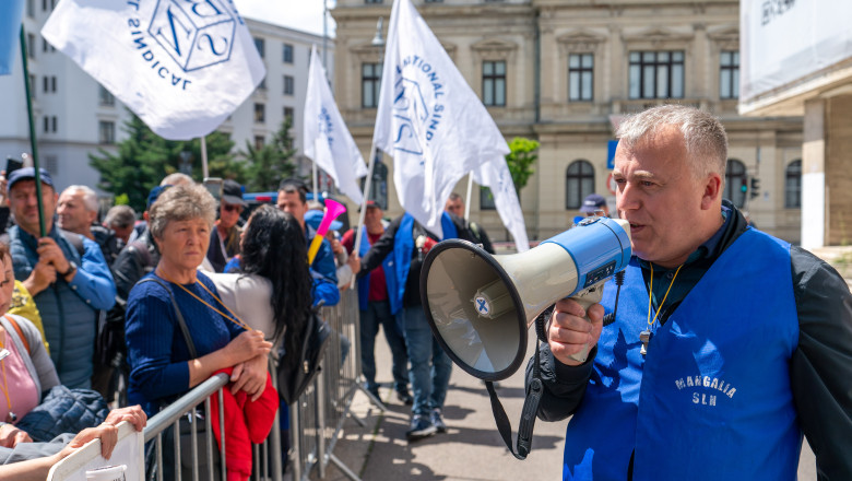 video sindicatele au sedinta astazi pentru a stabili noi proteste din cauza ordonantei austeritatii 68623494620a6