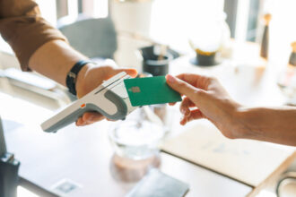 video taxarea platilor cu cardul refuzata de toate taberele politice nu poti sa taxezi simpla miscare de bani dintr o parte in alta 6849a07455d94